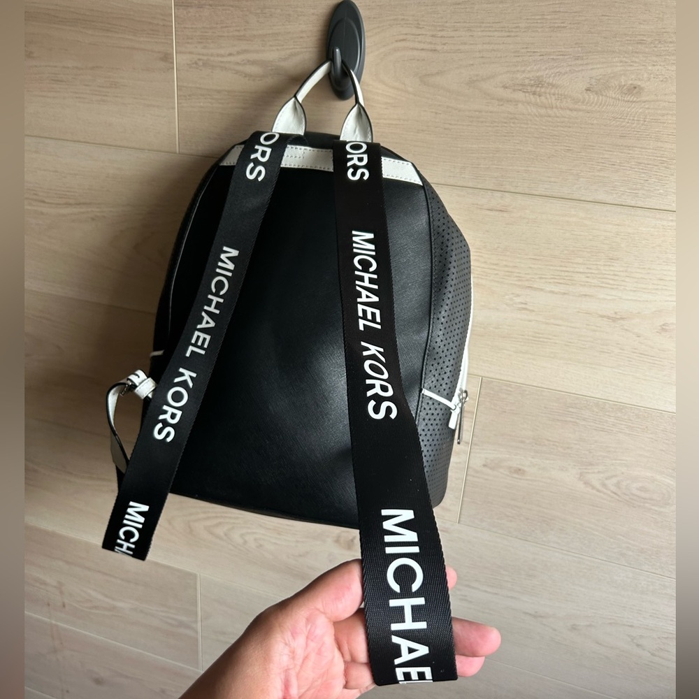 Michael Kors Lacey Medium Leather Backpack - Picture 6 of 15